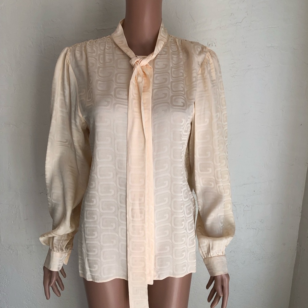 Gucci Cream Squared Interlocking G Silk Blouse Shirt Elegant Women's Size 42 (M)